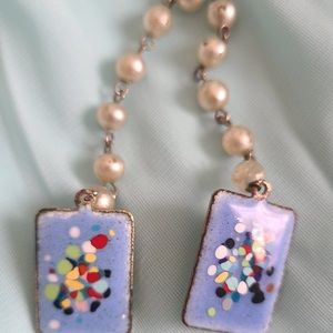 Vintage Enameled Gold Toned Sweater Clip with Pearl Accents